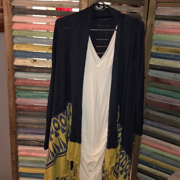 Sweater wrap - Picture 1 of 3